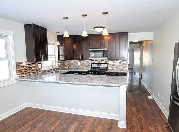 5th image of 372 Oglesby Ave