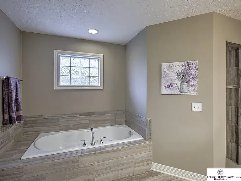 4318 S 198th St — Photo 23