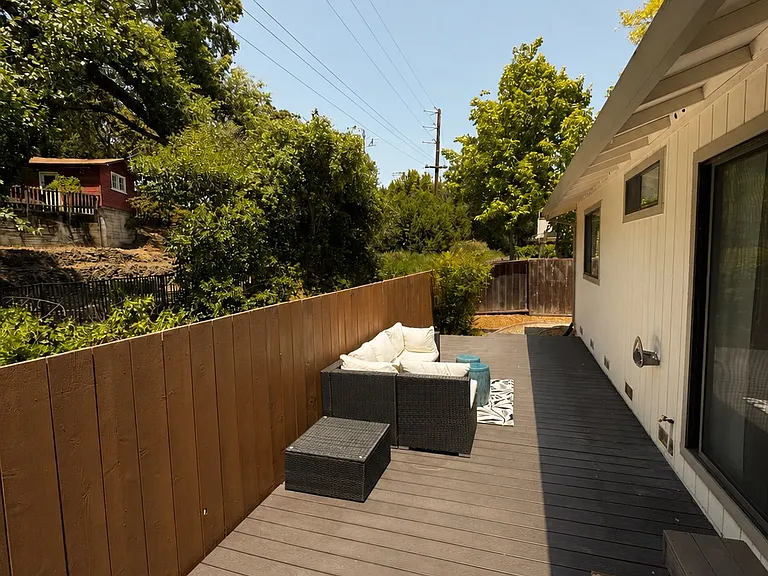 843 Falcon Way — Photo 12