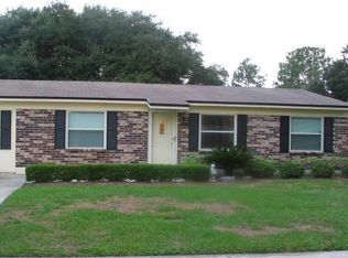 625 Gloria Dr, Jacksonville, FL 32221