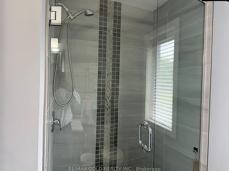 694 Chelton Rd — Photo 3