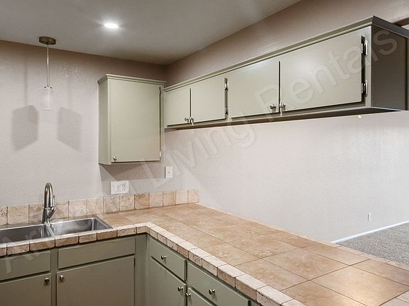 5th image of 1910 Swanson Ave Unit B3