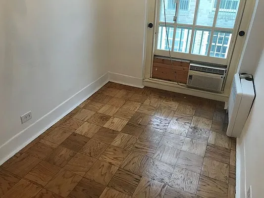 Rented by Compass | media 10