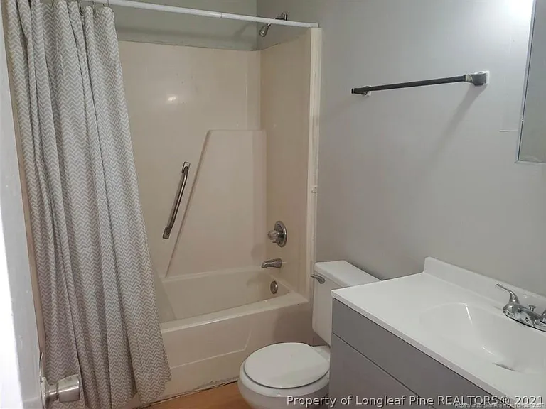 5868 Aftonshire Dr — Photo 3