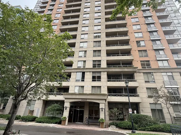 5233 Dundas St W #623, Toronto, ON M9B 6M1