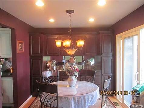 2nd image of 59120 Poplar Ct