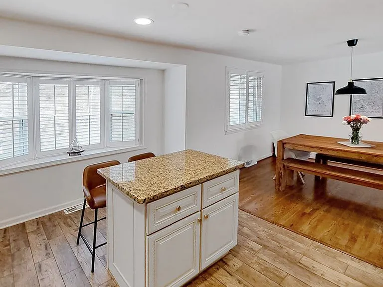 1904 Taylor Ave — Photo 16