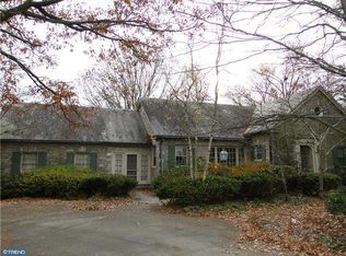 2305 Hillcrest Rd, Quakertown, PA 18951