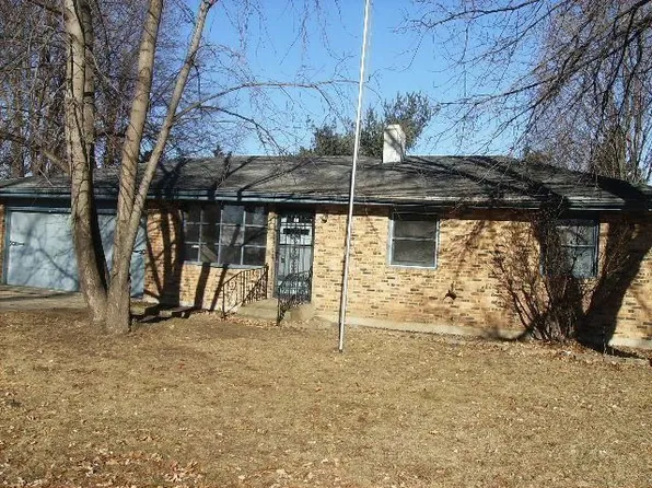 1620 Roosevelt Rd, Machesney Park, IL 61115