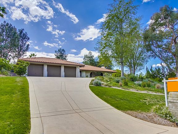 4th image of 13029 Camino Del Valle