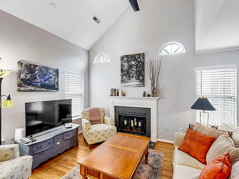 776 Shell Sand Rd — Photo 3