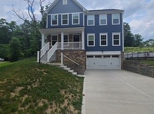 6305 Pleasant St, South Park, PA