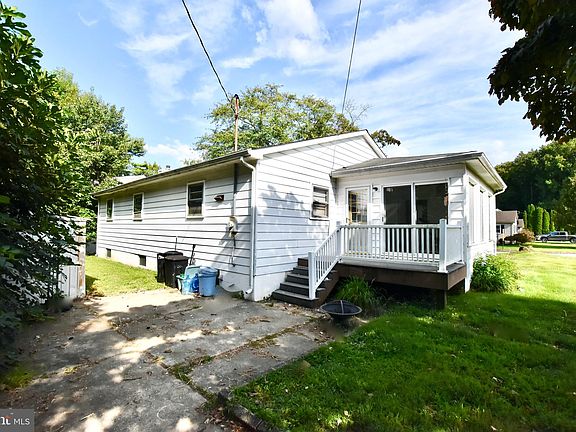 2nd image of 173 S Washington Dr