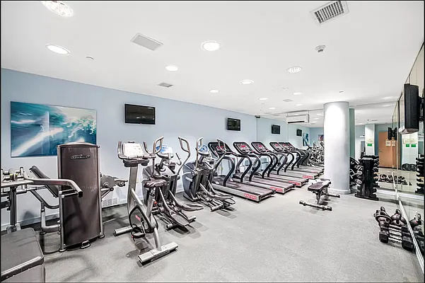 Rented by REAL New York | media 16