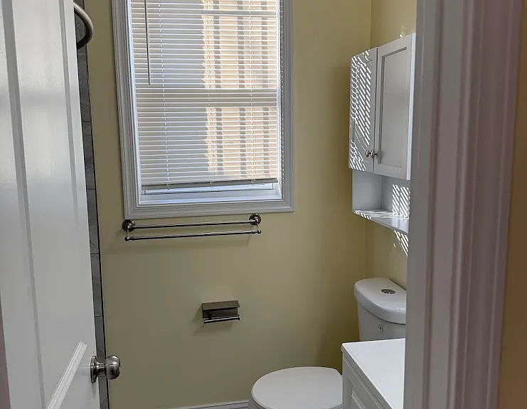 1820 C St NE #B — Photo 10