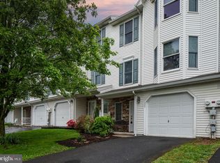 523 Sunday Dr, Harrisburg, PA 17111