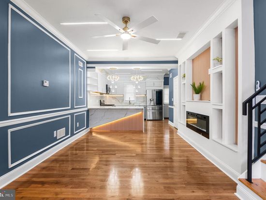 1942 S 56th St, Philadelphia, PA 19143