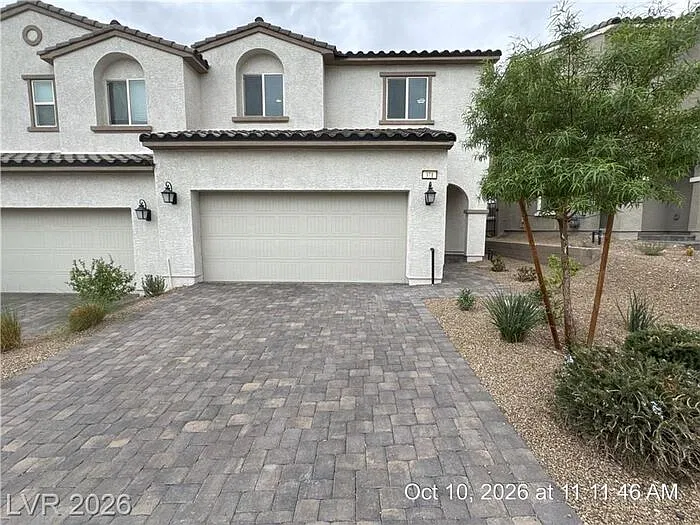 371 Rosefinch St