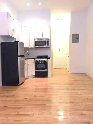 Rented by Living New York | media 25