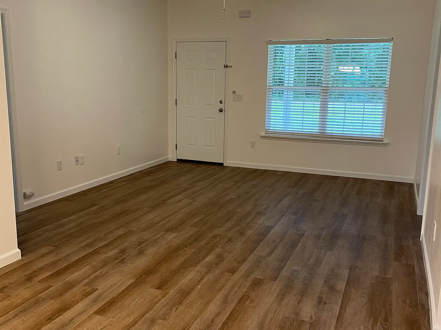 3 bed, 1162 sqft, $1,800 — Photo 3