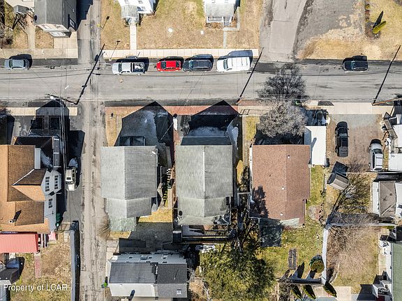 4th image of 313 Damon St