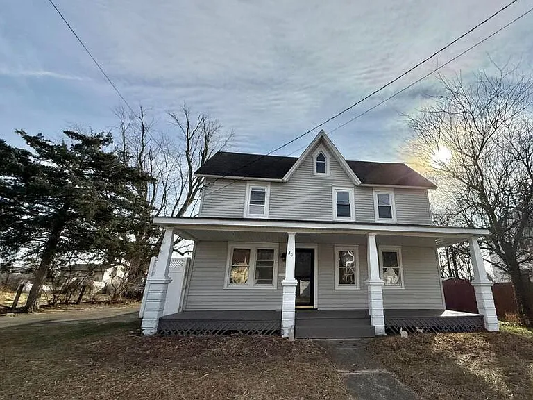 30 Maple Ave — Photo 1
