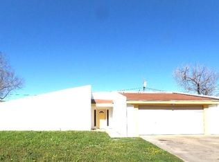 1513 Parker St, Kingsville, TX 78363