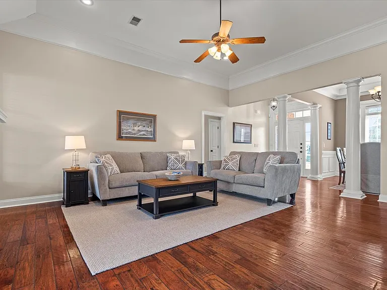 3609 Bromfield St — Photo 8
