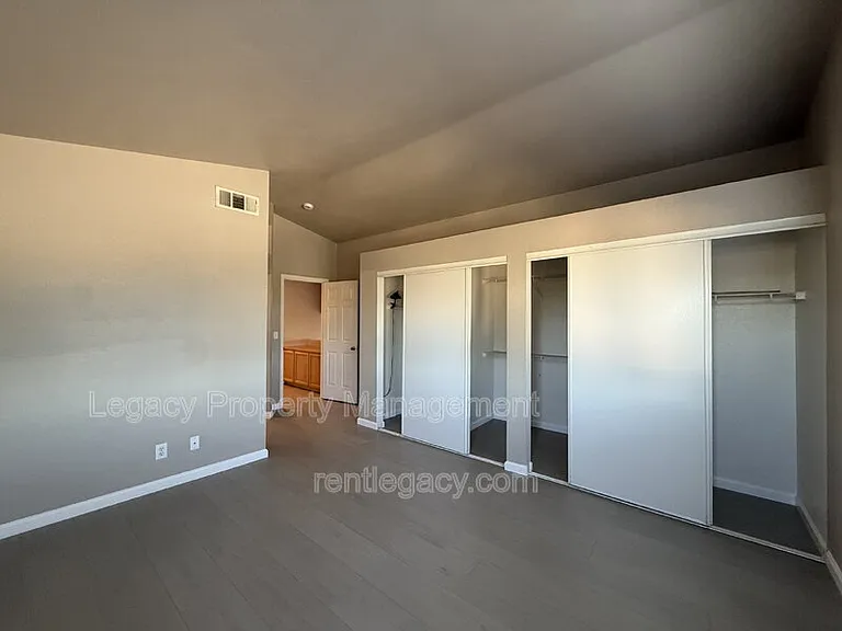 4932 Chaps Ct — Photo 12