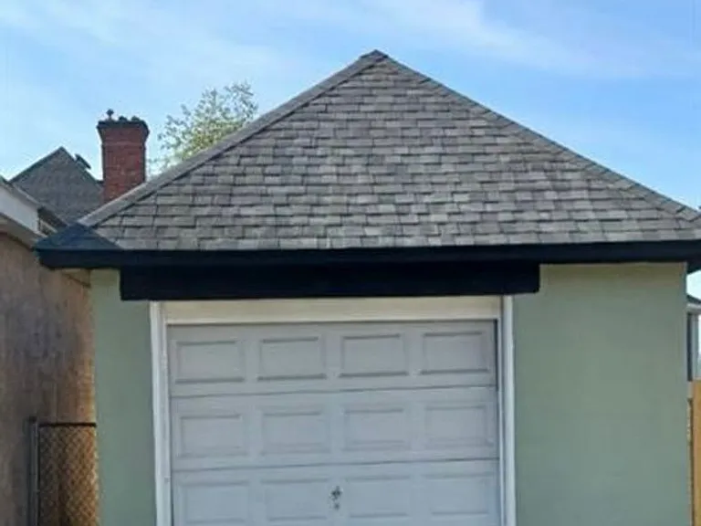 204 Superior Ave — Photo 25