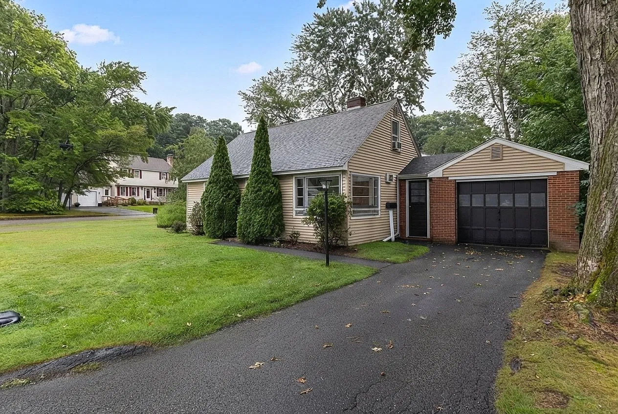 3 Bed 1 Bath single family house for rent — Photo 2