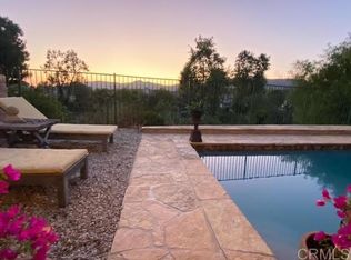 581 Galloping Hill Rd, Simi Valley, CA 93065