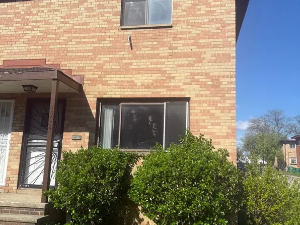 16224 Maplewood Ct, Maple Heights, OH 44137