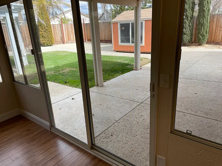 8408 Zinnia Way — Photo 30