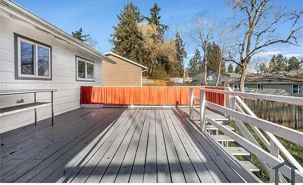 12316 SE 64th Ct — Photo 12