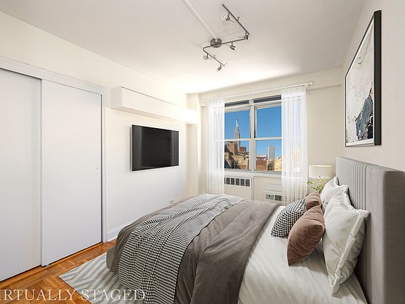 4th image of 166 E 35th St APT 10B