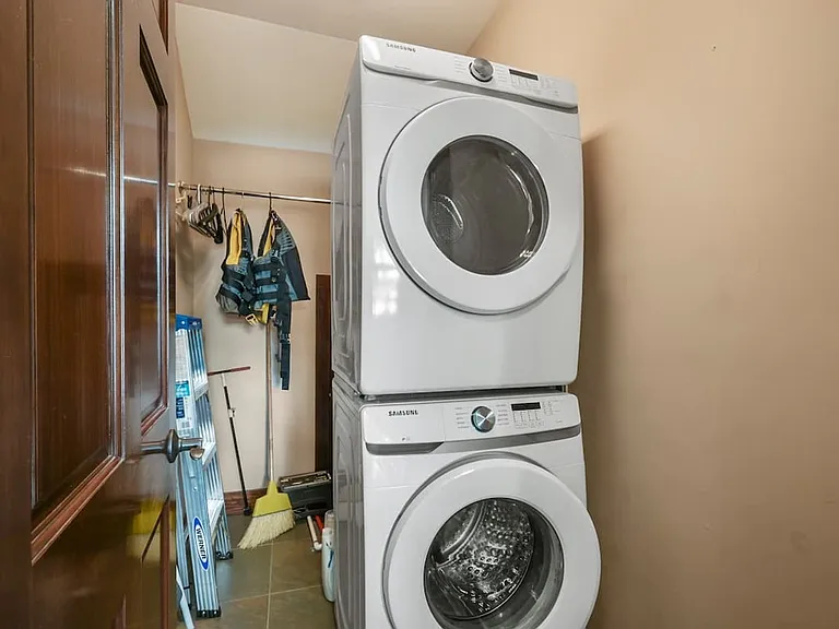 Laundry Room Cabinet