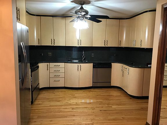 4th image of 745 S McKinley Ave APT 1S