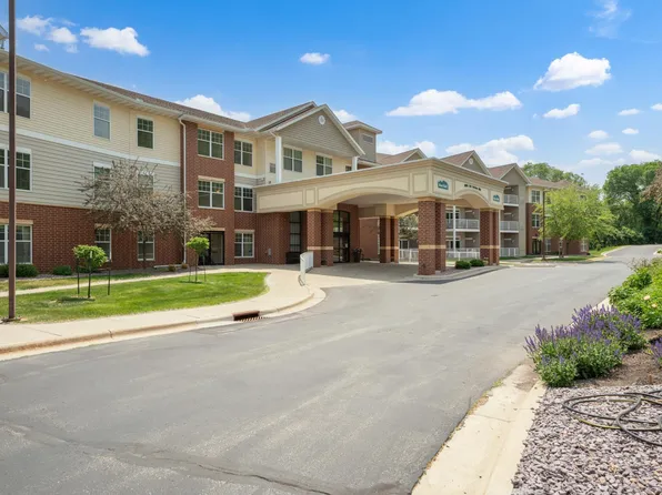 1880 3rd Ave NW Unit 202, Rochester, MN 55901