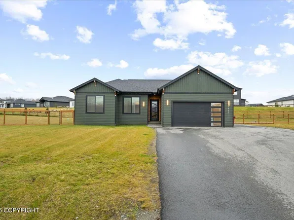 2402 S Sunrise View Cir, Wasilla, AK 99654