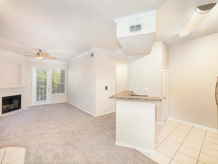 MAA Canyon Pointe — Photo 12