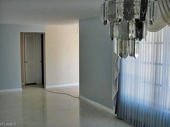 4th image of 1576 Cumberland Ct