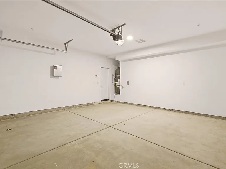10665 Alborz Ct — Photo 35