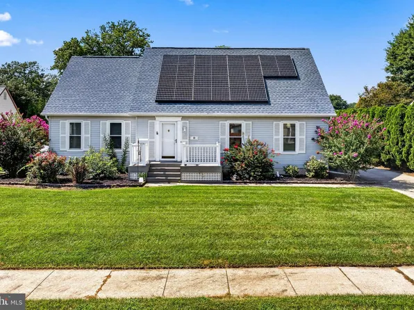 22 Lail St, Woodstown, NJ 08098