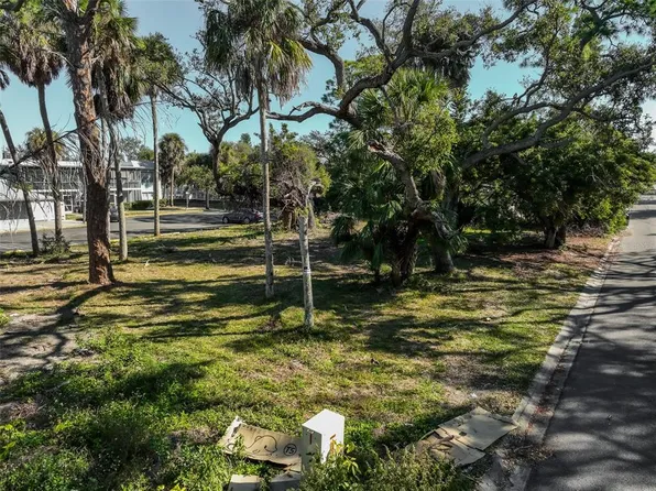 (undisclosed Address), Saint Petersburg, FL 33705