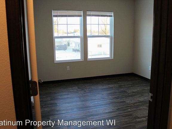 4th image of 1114-1116 W Thomas St #13493663