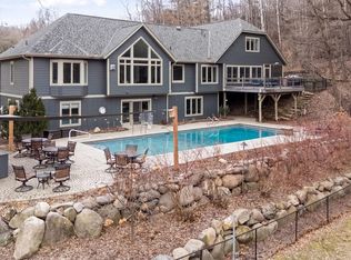 6590 Orchard Ridge Trl, Woodbury, MN 55129