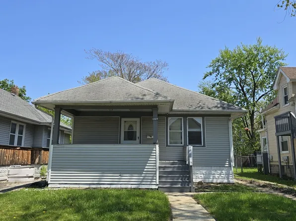 1227 Emerald Ave, Chicago Heights, IL 60411