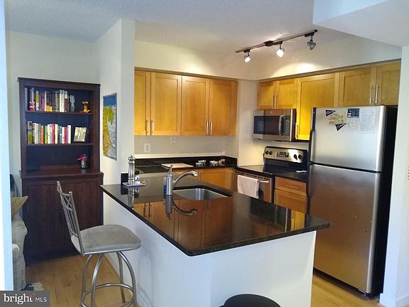 2nd image of 7500 Woodmont Ave #S404