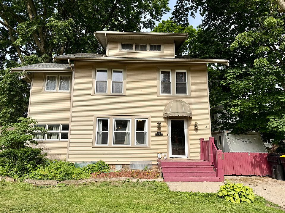 1st image of 22 Payne Pl